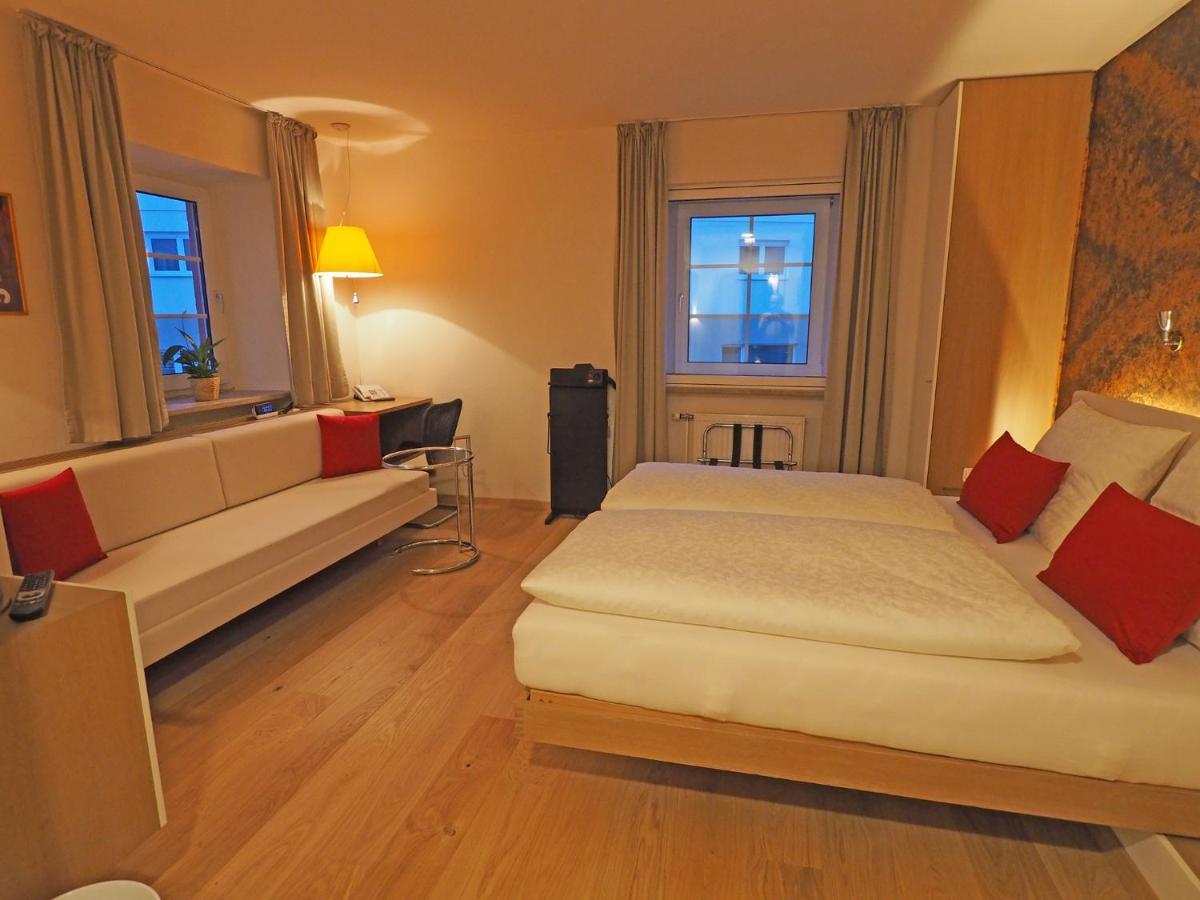 Hotel Schlair Kremsmuenster Exterior photo